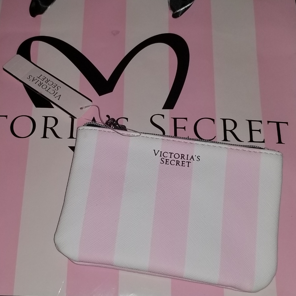NWT VICTORIAS SECRET ICONIC STRIPED COIN KEY RING